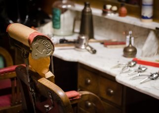 Akcesoria dla mężczyzn dostępne w barber shopie